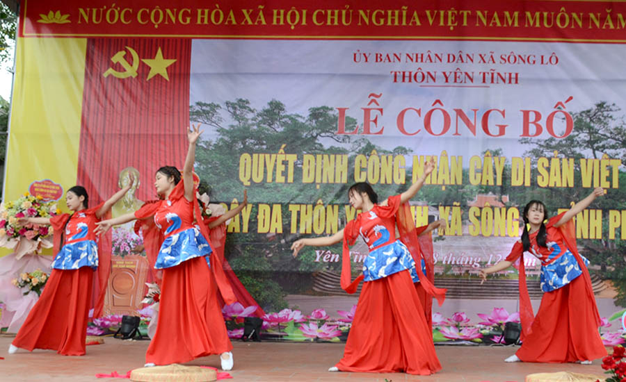 Cụ[-]Đa[-]Ba[-]Cội[-]&ndash;[-]hồn[-]l&agrave;ng[-]Y&ecirc;n[-]Tĩnh[-]được[-]ghi[-]danh[-]C&acirc;y[-]Di[-]sản[-]Việt[-]Nam